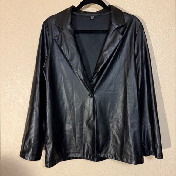 Sason Sleek Black Leather Women's Jacket - Picture 1 of 6